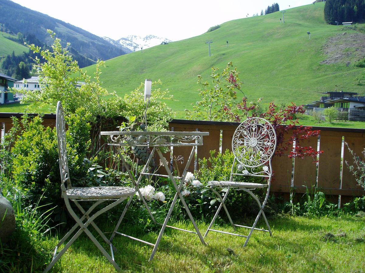 Am Zwoelferkogel Appartements Saalbach-Hinterglemm Dış mekan fotoğraf